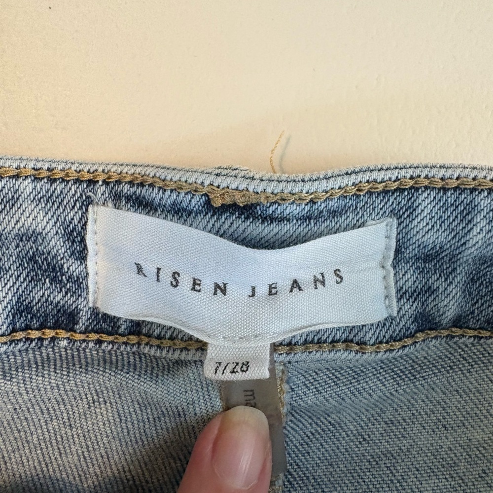 Risen High Rise Distresed Crop‎ Straight Denim Jeans Light Wash Size 7/28 0437 - Picture 9 of 10
